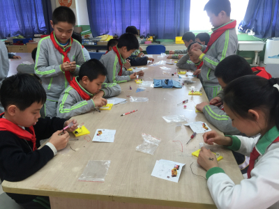 11科技电子小制作.jpg 11科技电子小制作.jpg